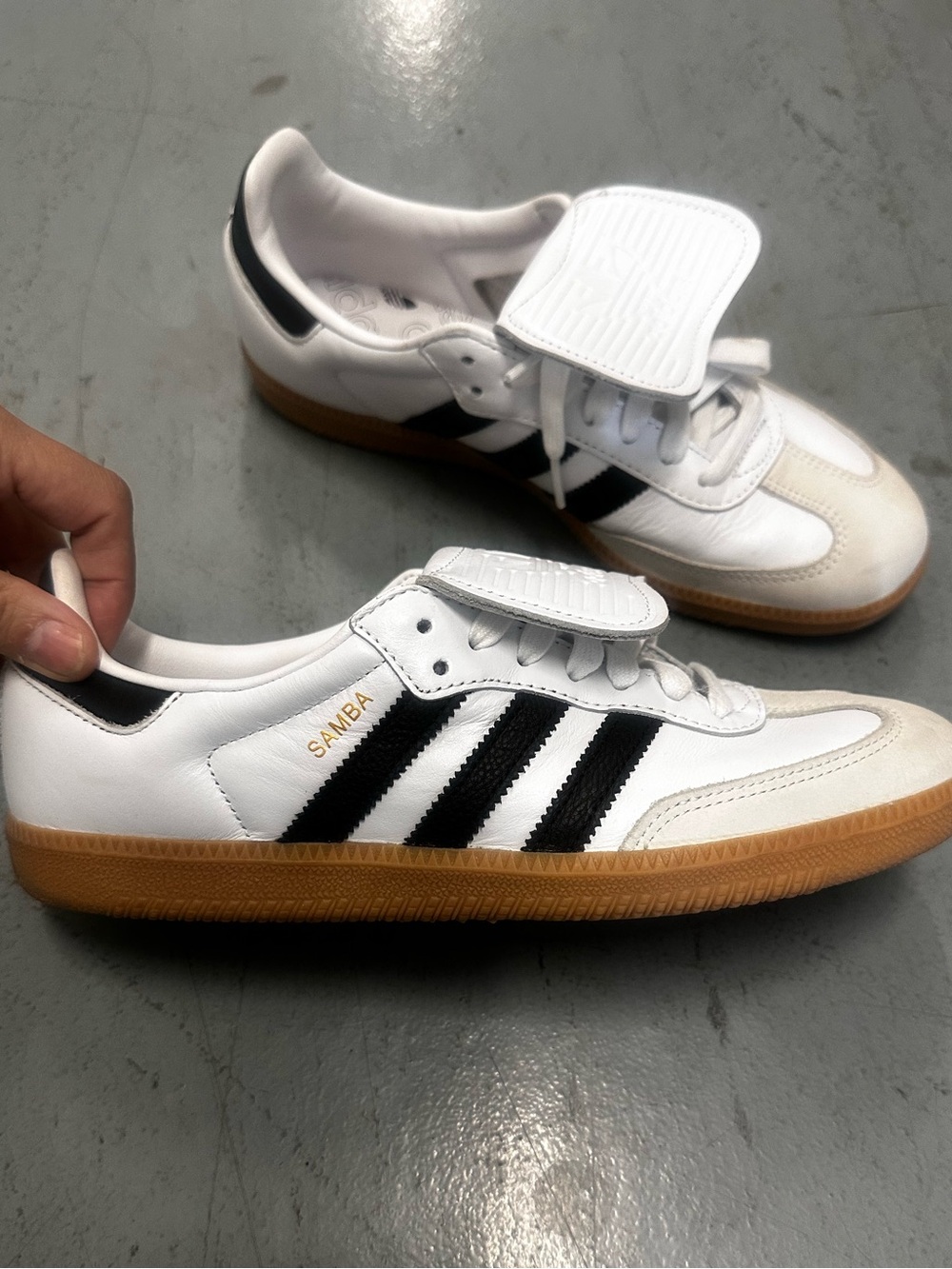 NWOT adidas Samba White Black Tongue